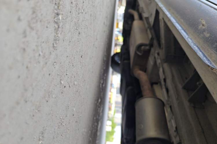 Used Mercedes-Benz V-Class  Chassis Front Right
