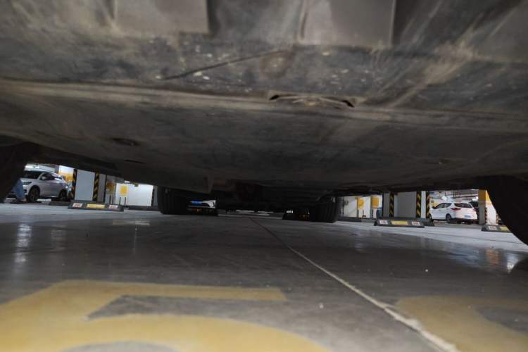 Used Mercedes-Benz V-Class 2017 V 260 Avantgarde Edition Chassis Front