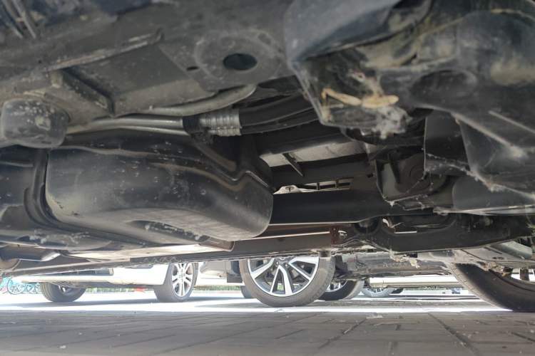Used Mercedes-Benz V-Class 2017 V 260 L Prestige Extended Edition Chassis Rear Left