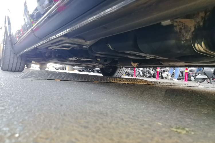 Used Mercedes-Benz V-Class 2017 V 260 L Prestige Extended Edition Chassis Rear Left