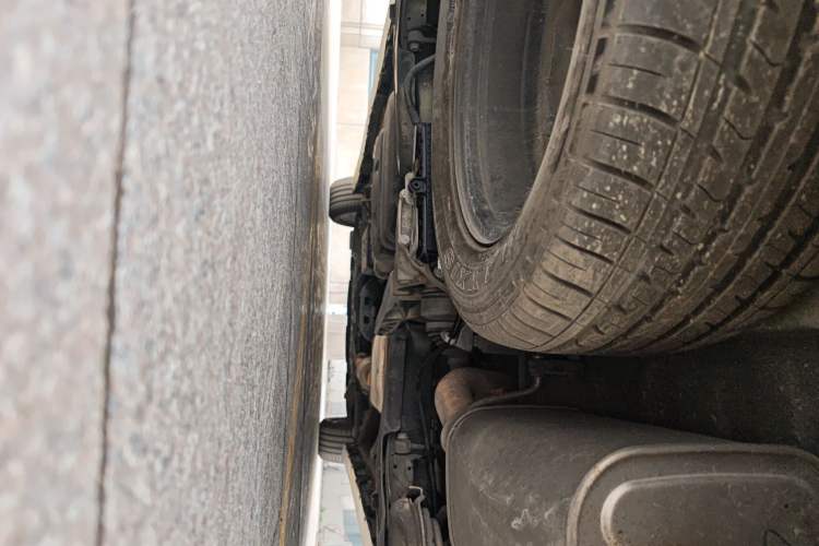 Used Mercedes-Benz V-Class 2017 V 260 Avantgarde Edition Chassis Rear
