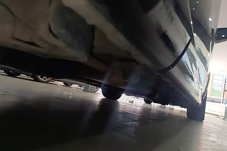 Used Mercedes-Benz V-Class 2017 V 260 L Prestige Extended Edition Chassis Rear Right