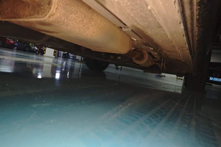 Used Mercedes-Benz V-Class  Chassis Rear Right