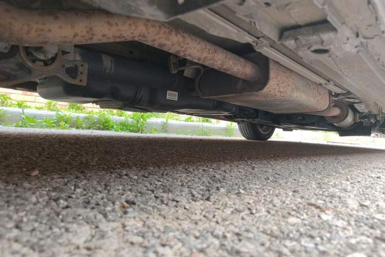 Used Mercedes-Benz V-Class  Chassis Rear Right