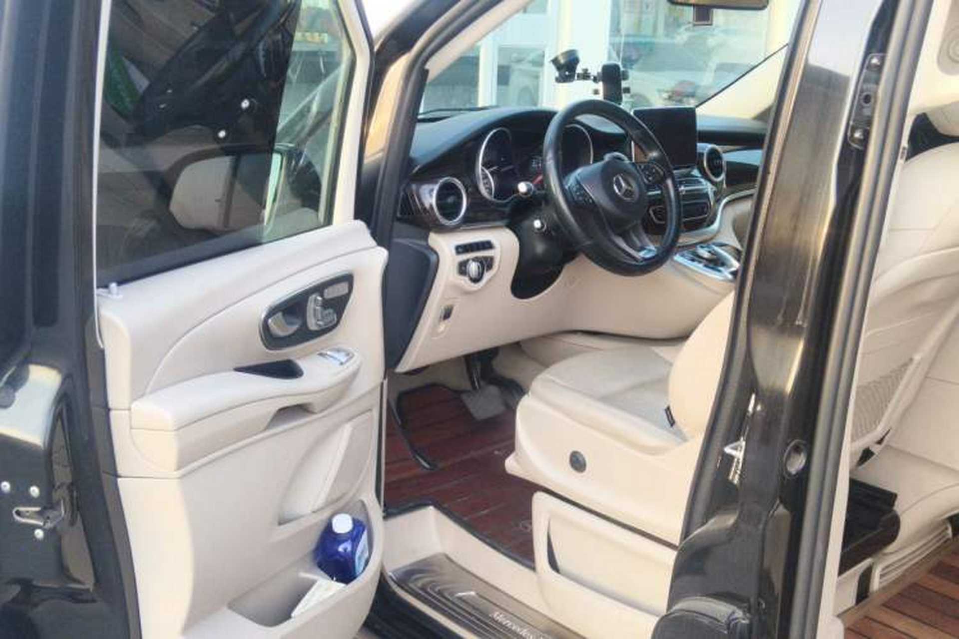 Used Mercedes-Benz V-Class 2017 V 260 Avantgarde Edition Driver Seat