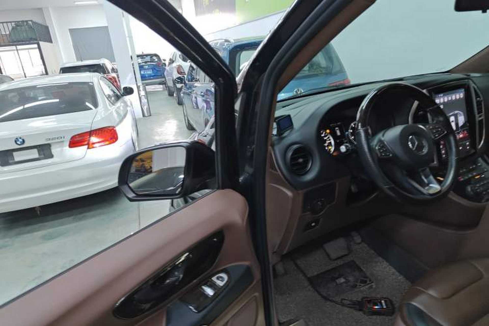 Used Mercedes-Benz V-Class  Driver Seat