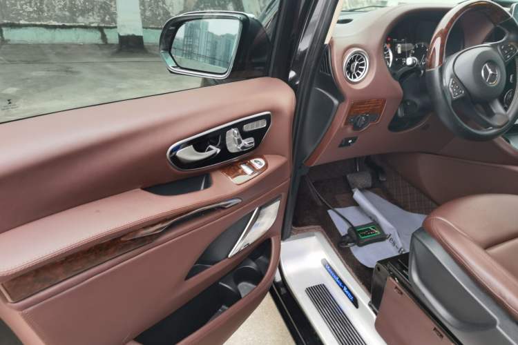 Used Mercedes-Benz V-Class 2017 V250 2.0T U.S. Spec Driver Seat