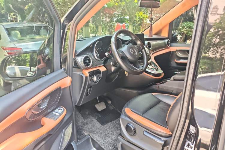 Used Mercedes-Benz V-Class 2017 V250 2.0T Base Model Driver Seat