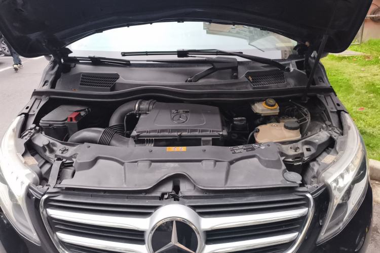 Used Mercedes-Benz V-Class 2017 V 260 L Prestige Extended Edition Engine Bay
