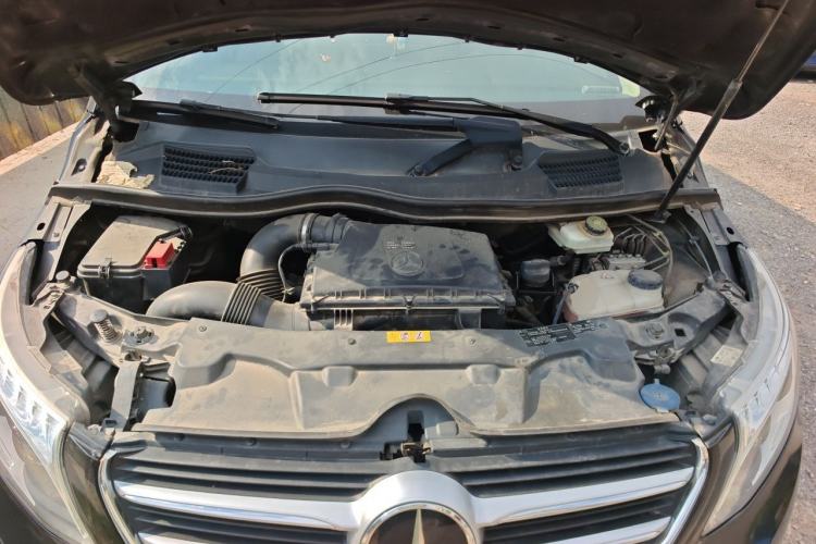 Used Mercedes-Benz V-Class 2017 V 260 L Prestige Extended Edition Engine Bay