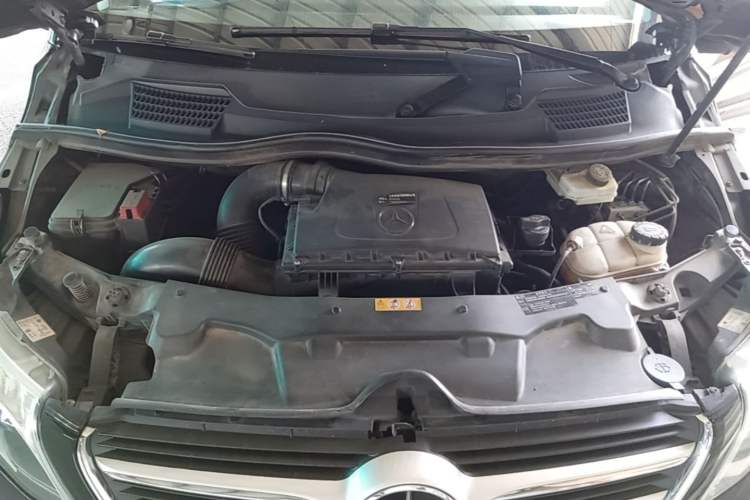 Used Mercedes-Benz V-Class 2017 V 260 L Prestige Extended Edition Engine Bay