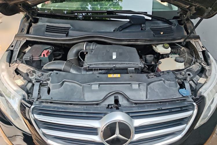 Used Mercedes-Benz V-Class 2017 V 260 Prestige Edition Engine Bay