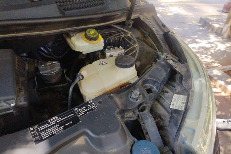 Used Mercedes-Benz V-Class 2017 V 260 Prestige Edition Engine Bay Left