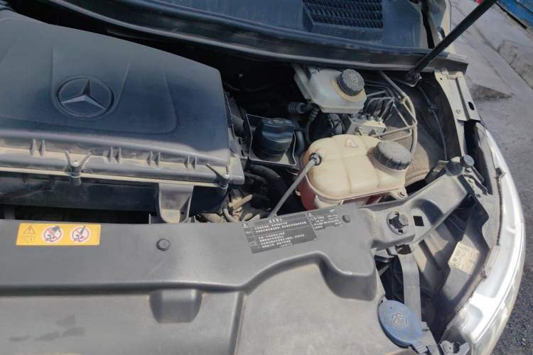 Used Mercedes-Benz V-Class 2017 V 260 L Prestige Extended Edition Engine Bay Left