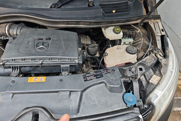 Used Mercedes-Benz V-Class 2017 V 260 Prestige Edition Engine Bay Left