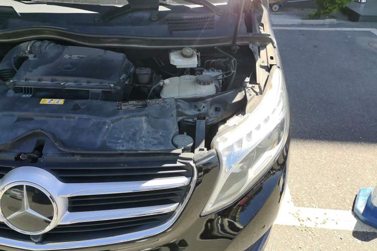Used Mercedes-Benz V-Class 2017 V 260 L Prestige Extended Edition Engine Bay Left