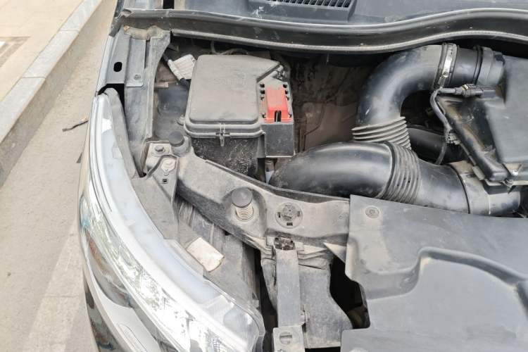 Used Mercedes-Benz V-Class 2017 V 260 Prestige Edition Engine Bay Right