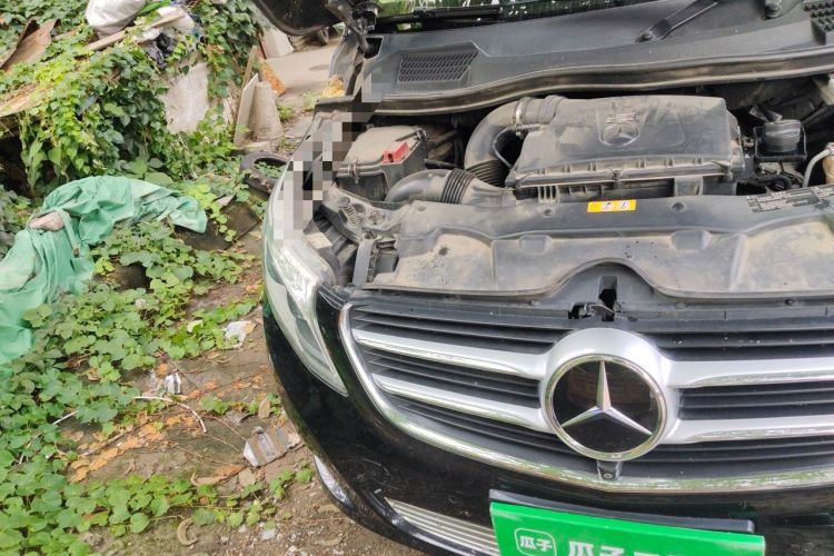 Used Mercedes-Benz V-Class 2017 V 260 L Prestige Extended Edition Engine Bay Right