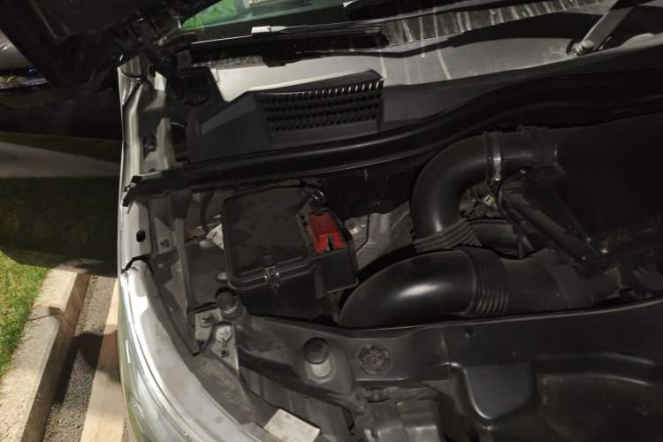 Used Mercedes-Benz V-Class 2017 V 260 L Prestige Extended Edition Engine Bay Right