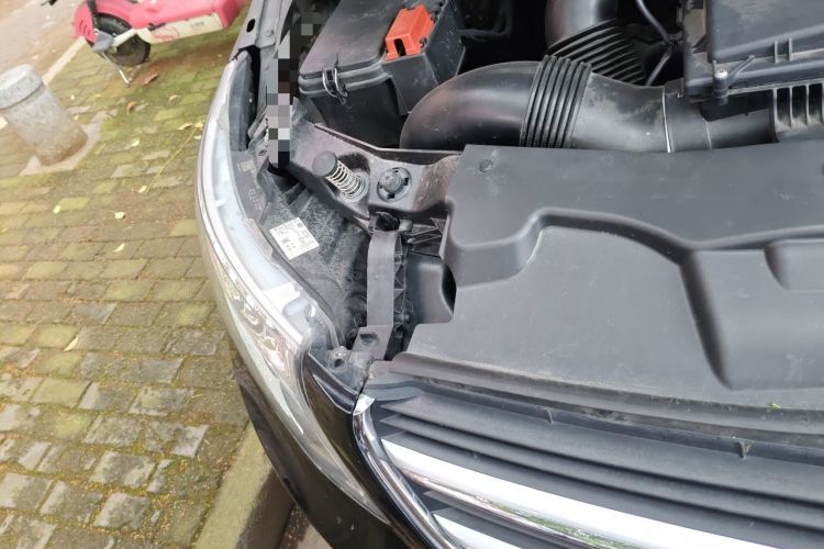 Used Mercedes-Benz V-Class 2017 V 260 L Prestige Extended Edition Engine Bay Right