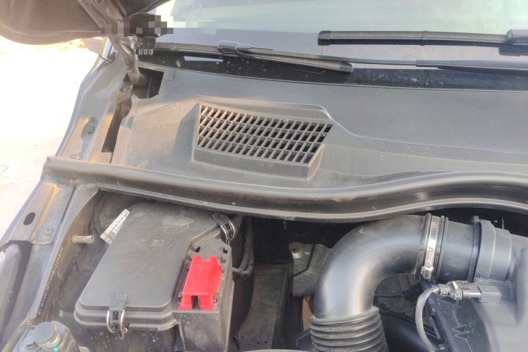 Used Mercedes-Benz V-Class 2017 V 260 L Prestige Extended Edition Engine Bay Right
