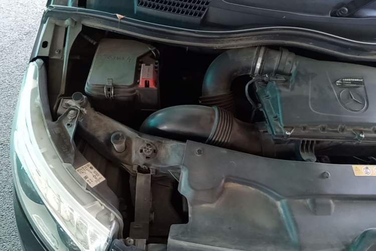 Used Mercedes-Benz V-Class 2017 V 260 L Prestige Extended Edition Engine Bay Right