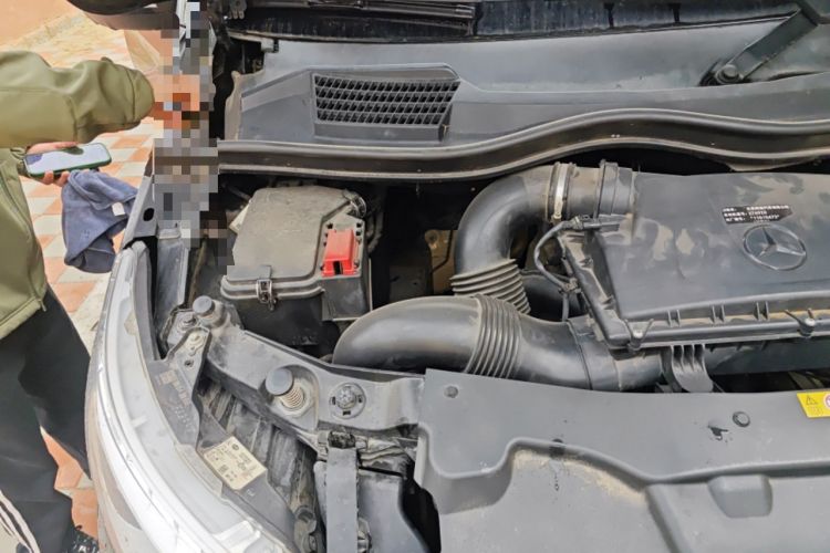 Used Mercedes-Benz V-Class 2017 V 260 L Prestige Extended Edition Engine Bay Right