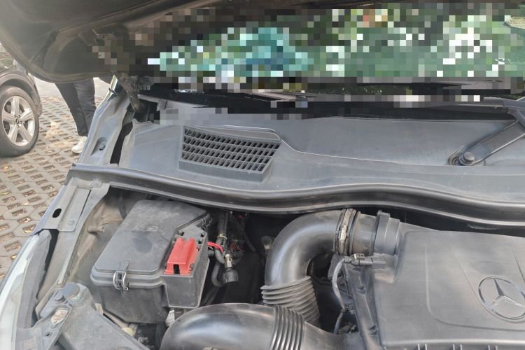 Used Mercedes-Benz V-Class 2017 V 260 Prestige Edition Engine Bay Right