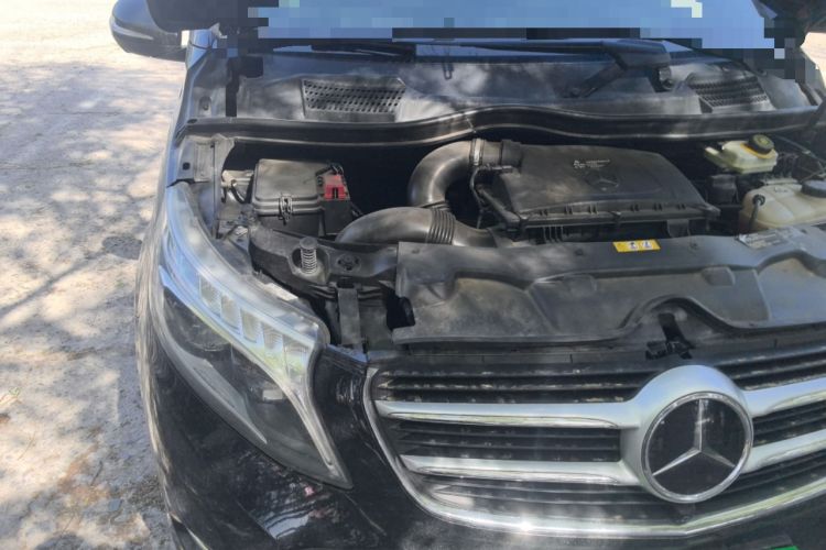 Used Mercedes-Benz V-Class 2017 V 260 L Prestige Extended Edition Engine Bay Right