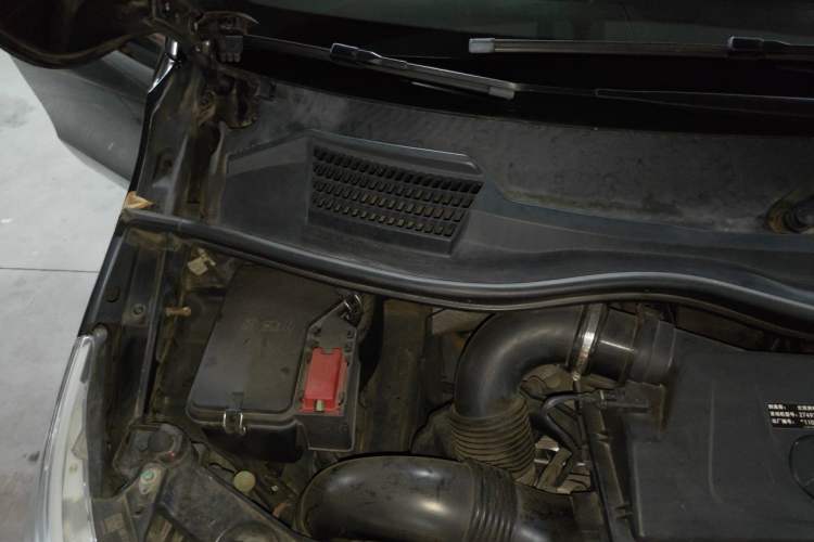 Used Mercedes-Benz V-Class 2017 V 260 Avantgarde Edition Engine Bay Right