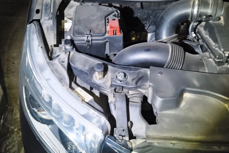 Used Mercedes-Benz V-Class 2017 V 260 Avantgarde Edition Engine Bay Right