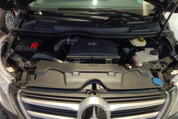 Used Mercedes-Benz V-Class 2017 V 260 L Prestige Extended Edition Engine Bay