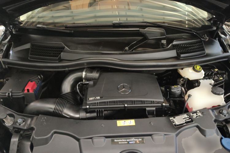 Used Mercedes-Benz V-Class 2017 V250 2.0T U.S. Spec Engine Bay