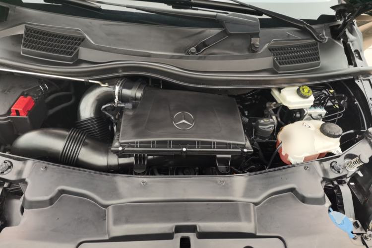 Used Mercedes-Benz V-Class 2017 V250 2.0T U.S. Spec Engine Bay