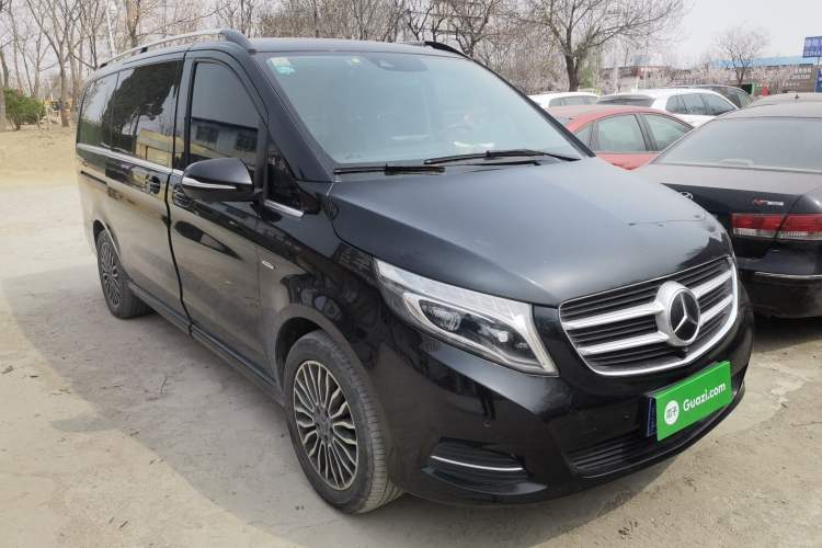 Used Mercedes-Benz V-Class 2017 V 260 Prestige Edition Exterior 1