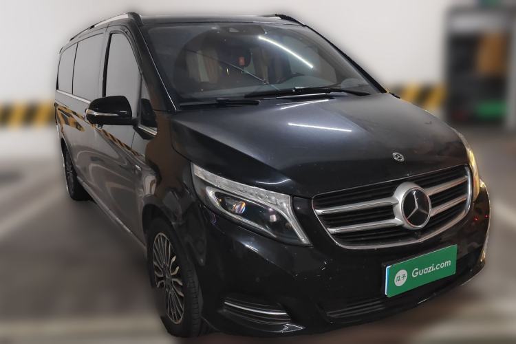 Used Mercedes-Benz V-Class 2017 V 260 L Prestige Extended Edition Exterior 2