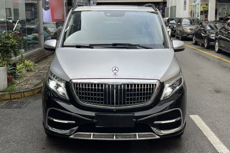Used Mercedes-Benz V-Class 2017 V 260 Avantgarde Edition Exterior 3