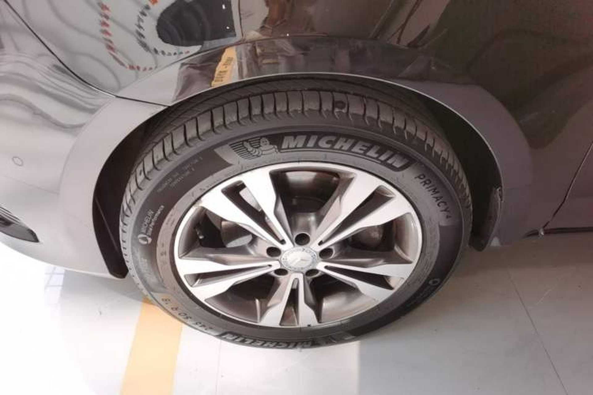 Used Mercedes-Benz V-Class 2017 V 260 Avantgarde Edition Exterior 4