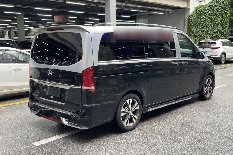 Used Mercedes-Benz V-Class 2017 V 260 Avantgarde Edition Exterior 5