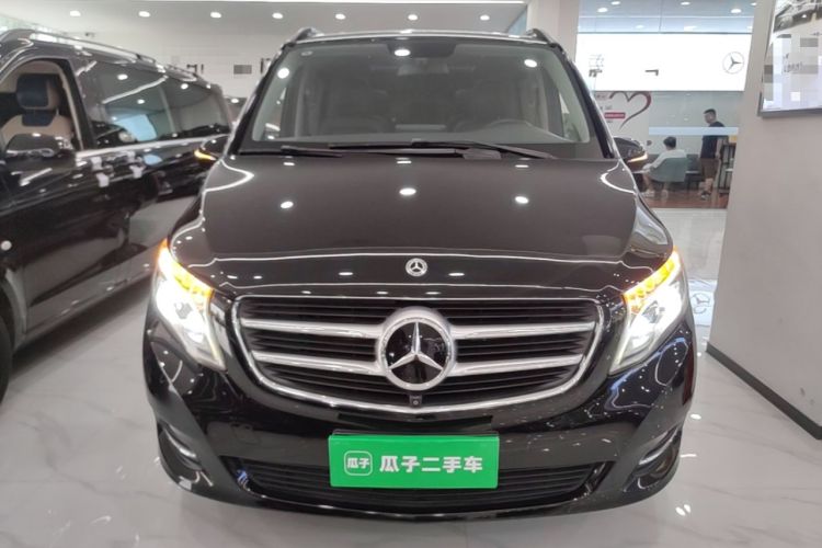 Used Mercedes-Benz V-Class 2017 V 260 L Prestige Extended Edition Front