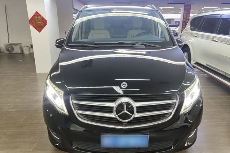 Used Mercedes-Benz V-Class 2017 V 260 Prestige Edition Front