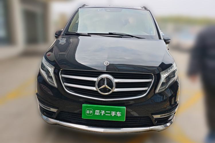 Used Mercedes-Benz V-Class 2017 V 260 Avantgarde Edition Front