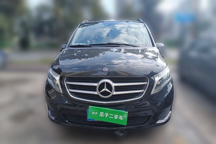 Used Mercedes-Benz V-Class 2017 V 260 Avantgarde Edition Front