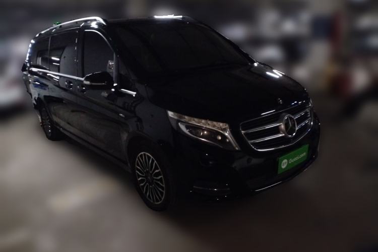 Used Mercedes-Benz V-Class 2017 V 260 L Prestige Extended Edition Front Right 45 Deg