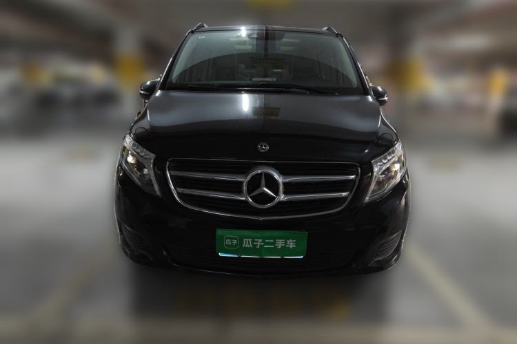 Used Mercedes-Benz V-Class 2017 V 260 Avantgarde Edition Front