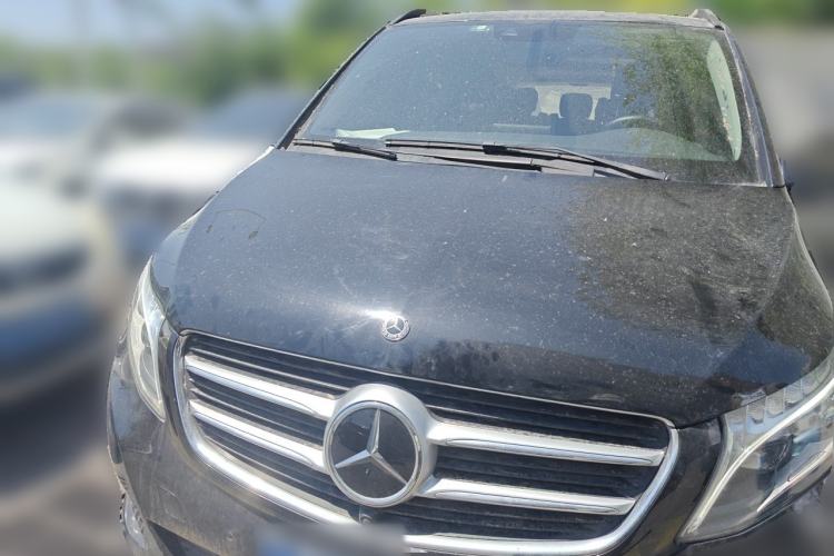 Used Mercedes-Benz V-Class 2017 V 260 L Prestige Extended Edition Front