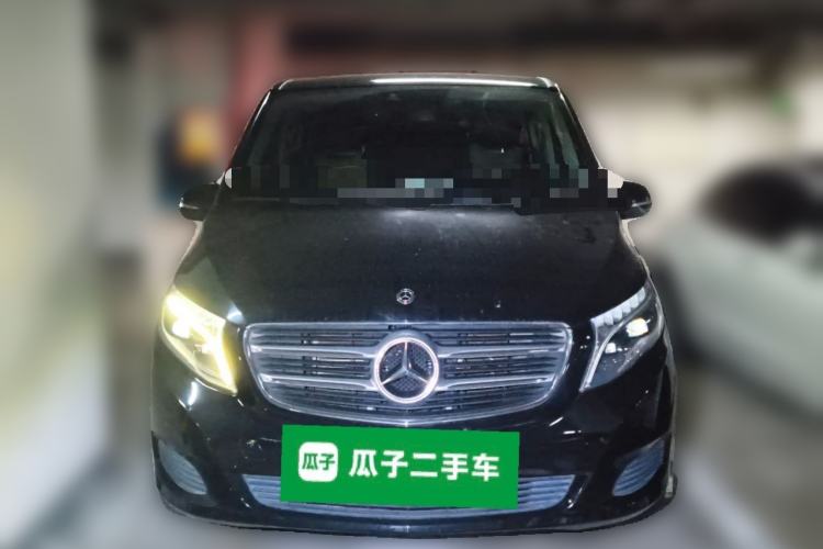Used Mercedes-Benz V-Class 2017 V 260 Avantgarde Edition Front