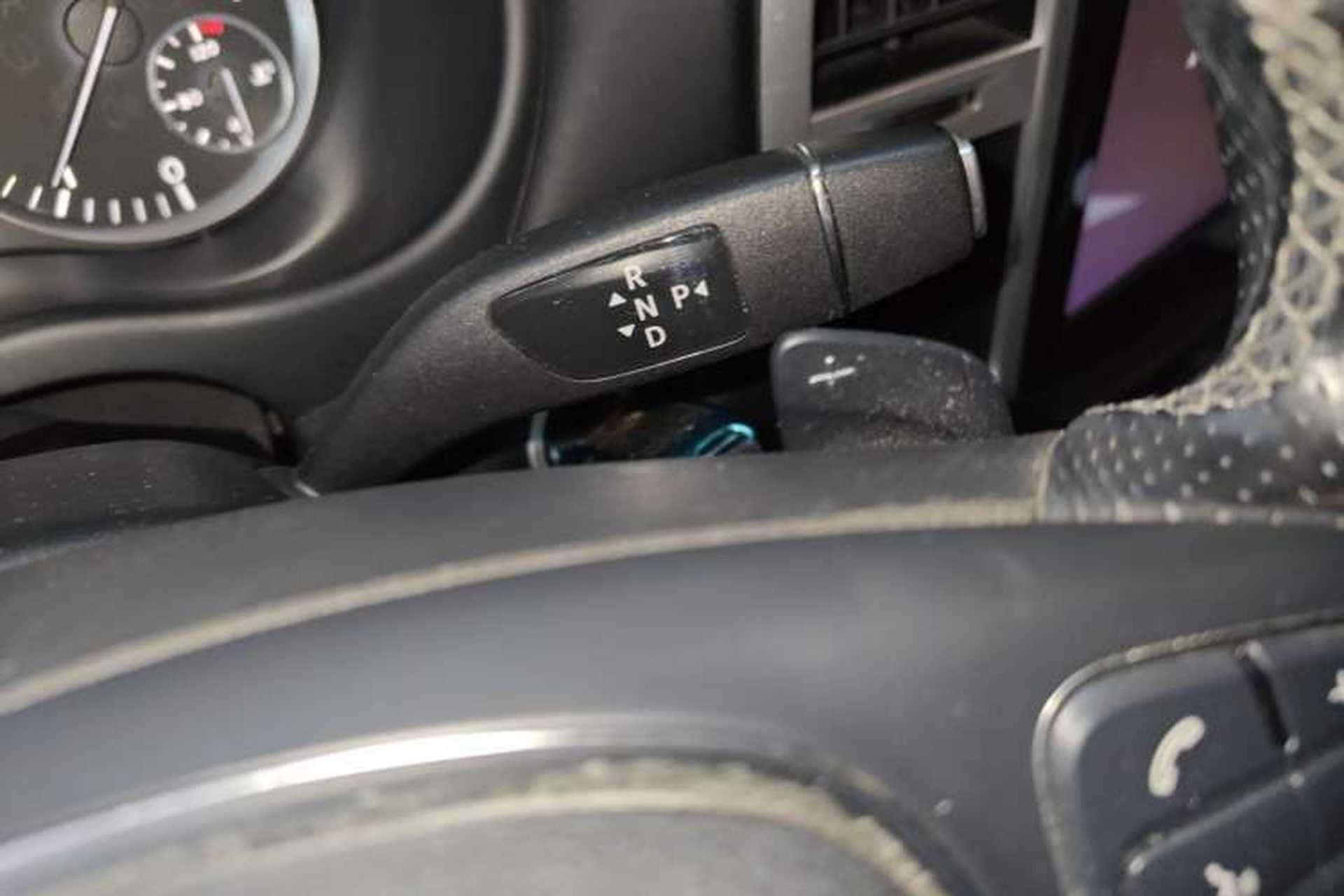 Used Mercedes-Benz V-Class  Gear Lever