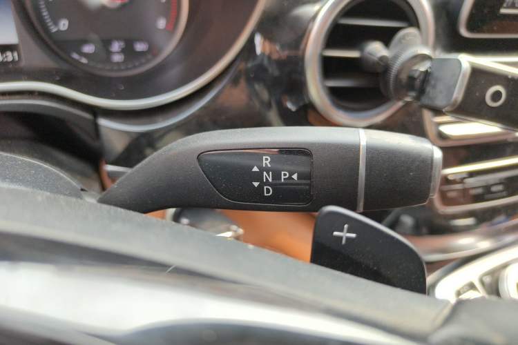 Used Mercedes-Benz V-Class  Gear Lever