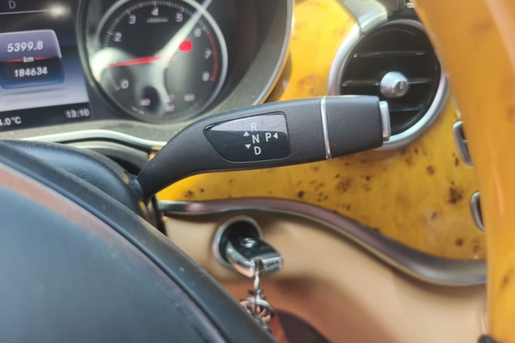 Used Mercedes-Benz V-Class  Gear Lever